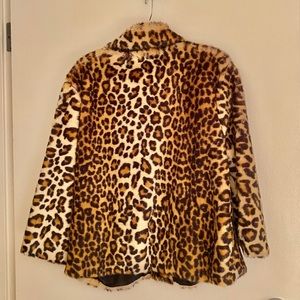 Leopard Faux Fur
Johanna Paris BEST OFFER
